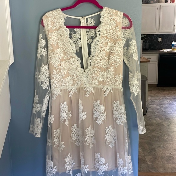 Fun bridal dress for after party or beach wedding ! Soieblu size Med - Picture 7 of 12